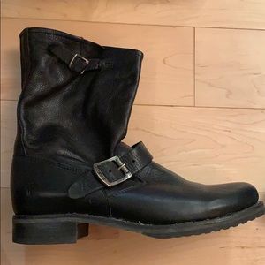 Frye Veronica Short Black Boot size 9.5